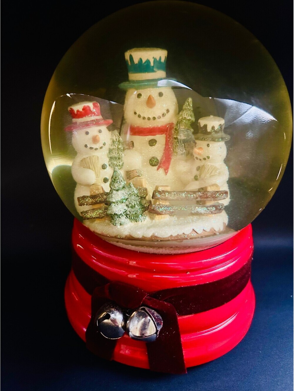 Snowman Family Musical Snow Globe, Martha Stewart 2002 Christmas Decor